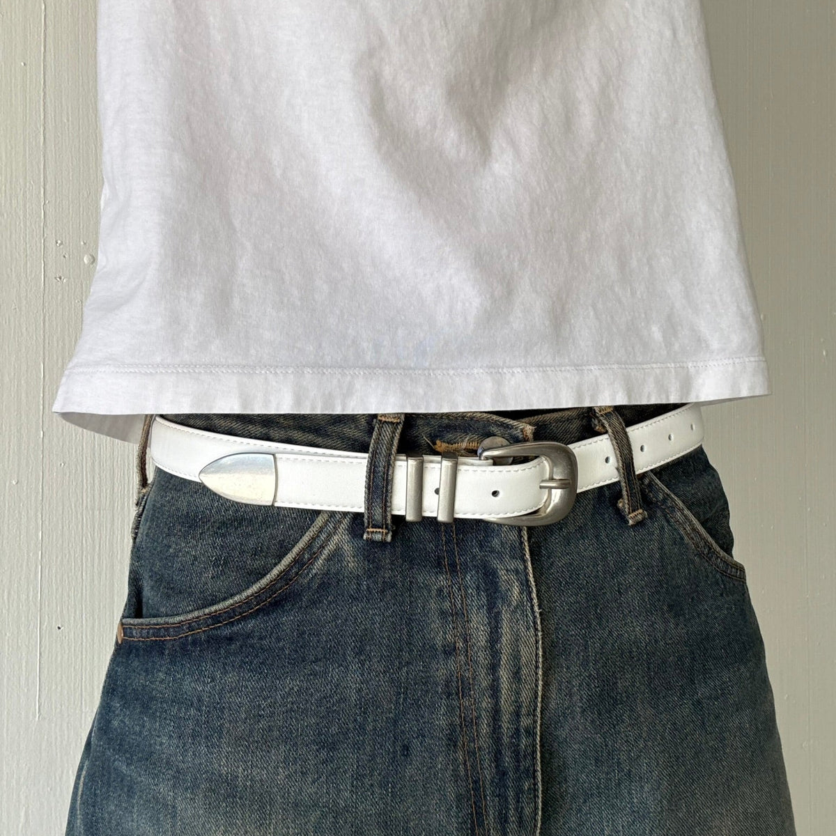 White Classic Skinny Belt