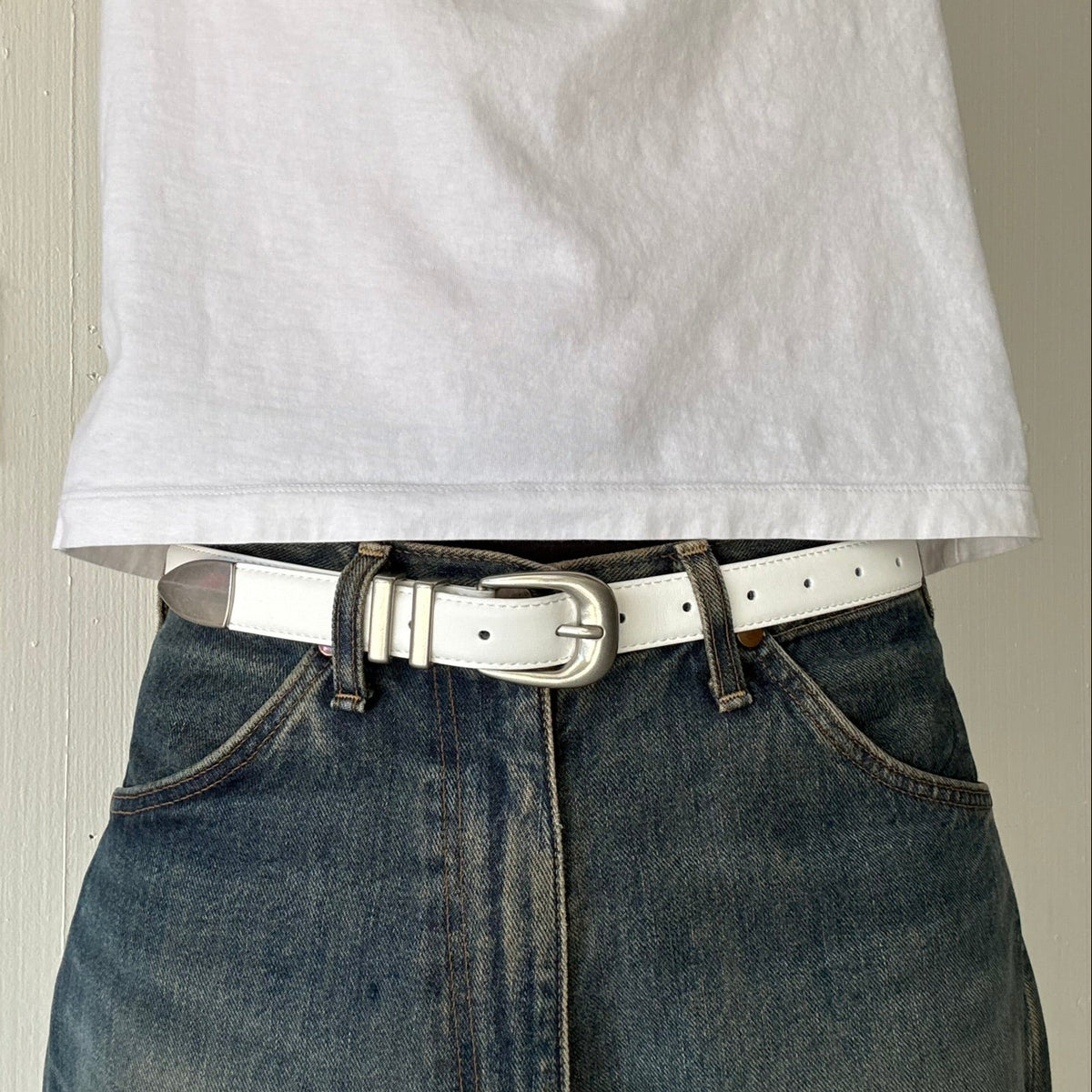 White Classic Skinny Belt